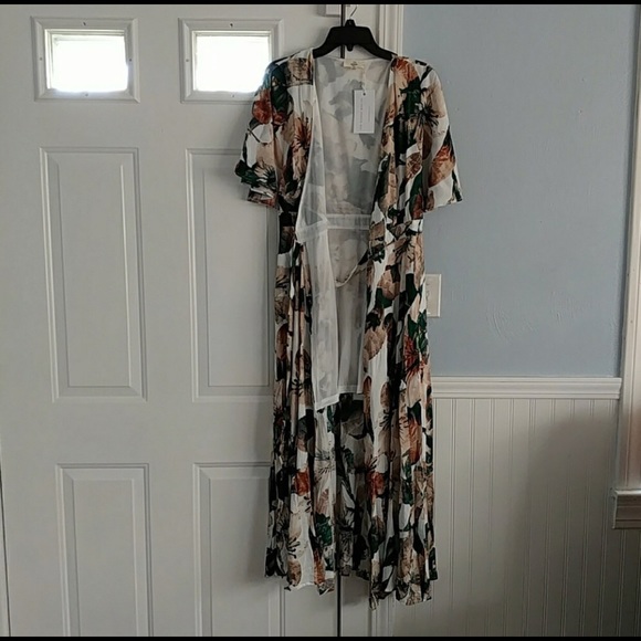 Floral midi dress - Picture 3 of 3